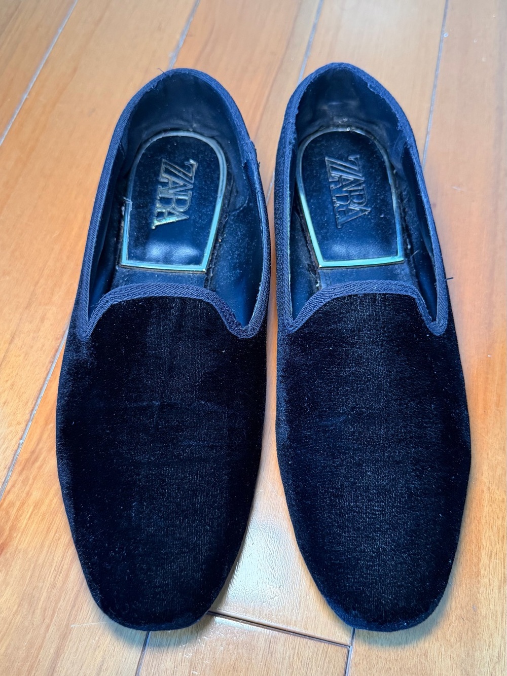 Zara Black Velvet Tuxedo Flats, Size 38 (US Size 7)